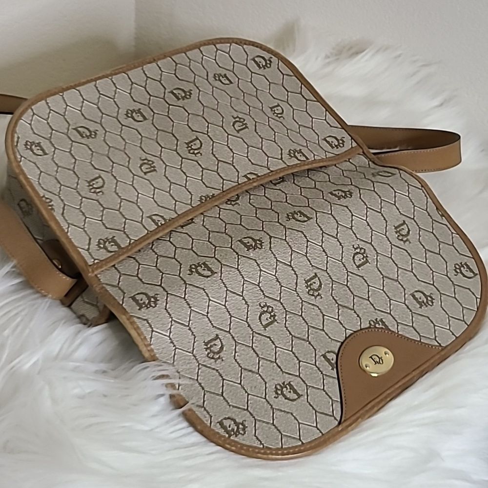 💯Authentic Christian Dior Crossbody Bag🍀 - Picture 15 of 17